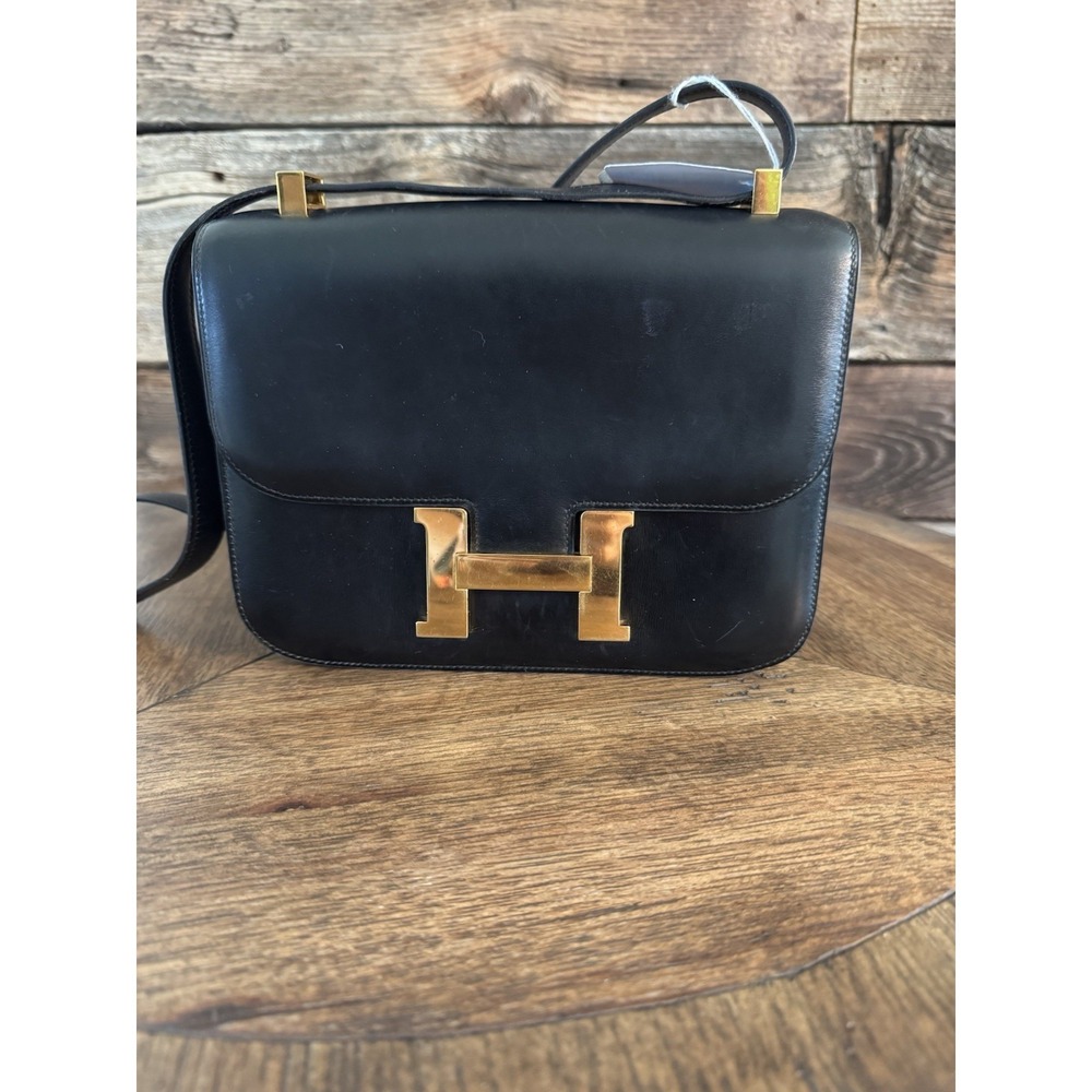 HERMES Constance 24 Shoulder Bag vintage Gold Trim Hardware. Great Condition